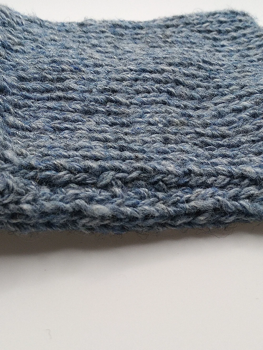 Handmade Blue Knit Jewelry Travel Pouch – Women’s OS